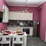 Stella Boutigue * Néa Péramos