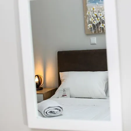 Stella Boutigue * Néa Péramos