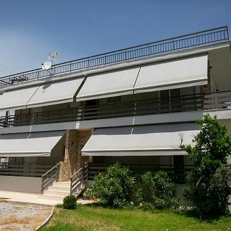 Stella Boutigue * Néa Péramos